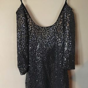 Beautiful party dress!